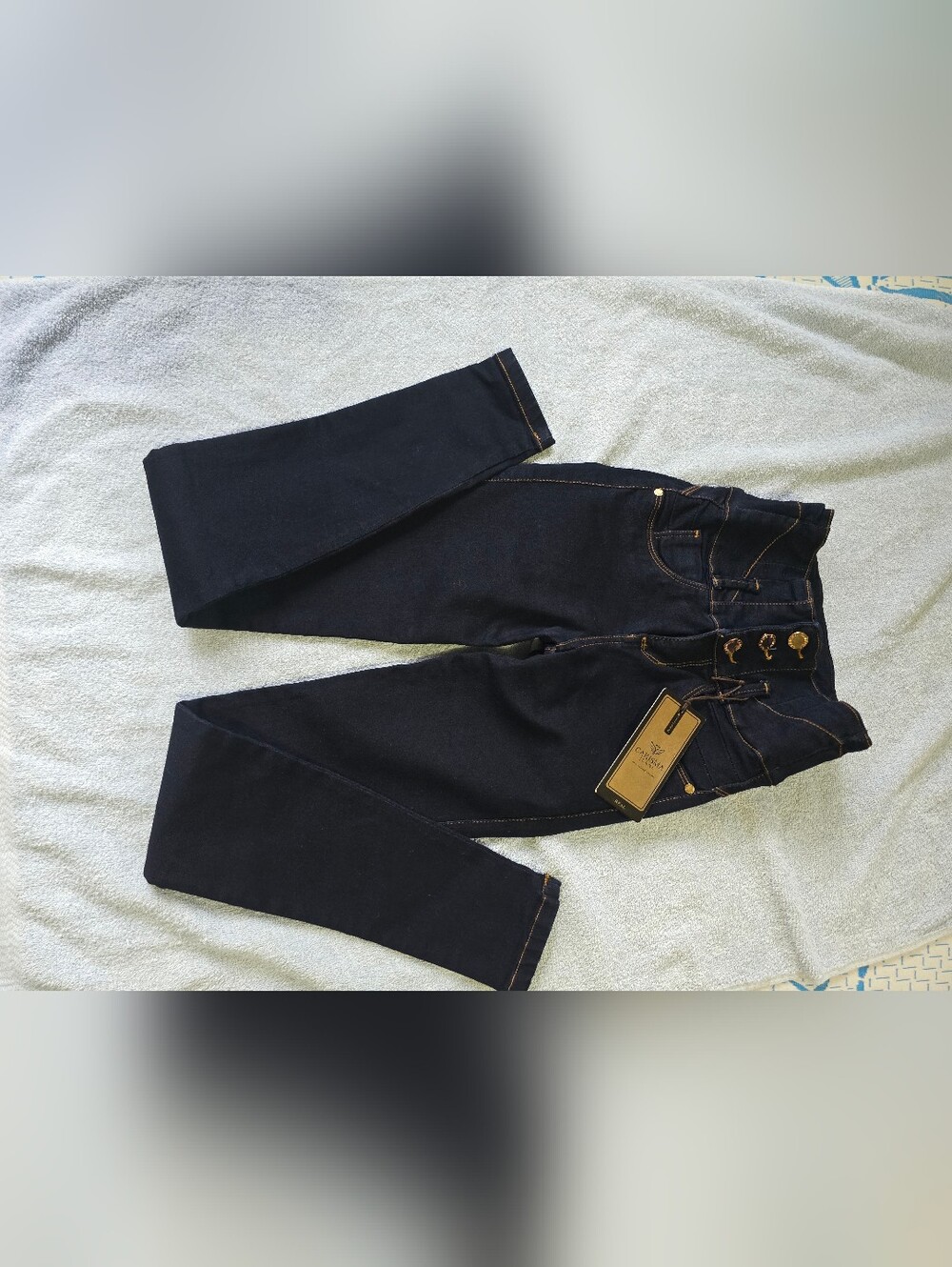 Dark Blue High-Waist Women's Jeans Colombia new with tags Size 3 USA,